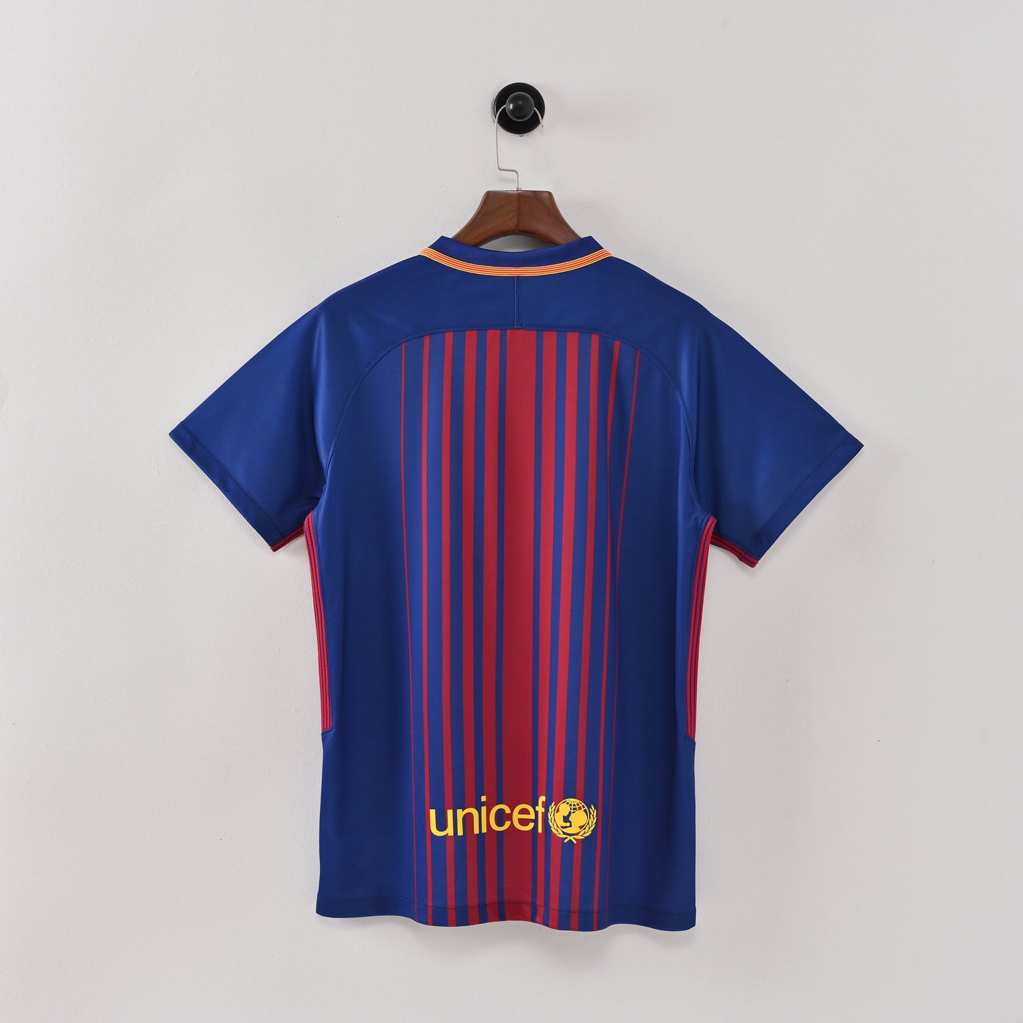 Maillot de foot rétro du Fc Barcelone 17/18