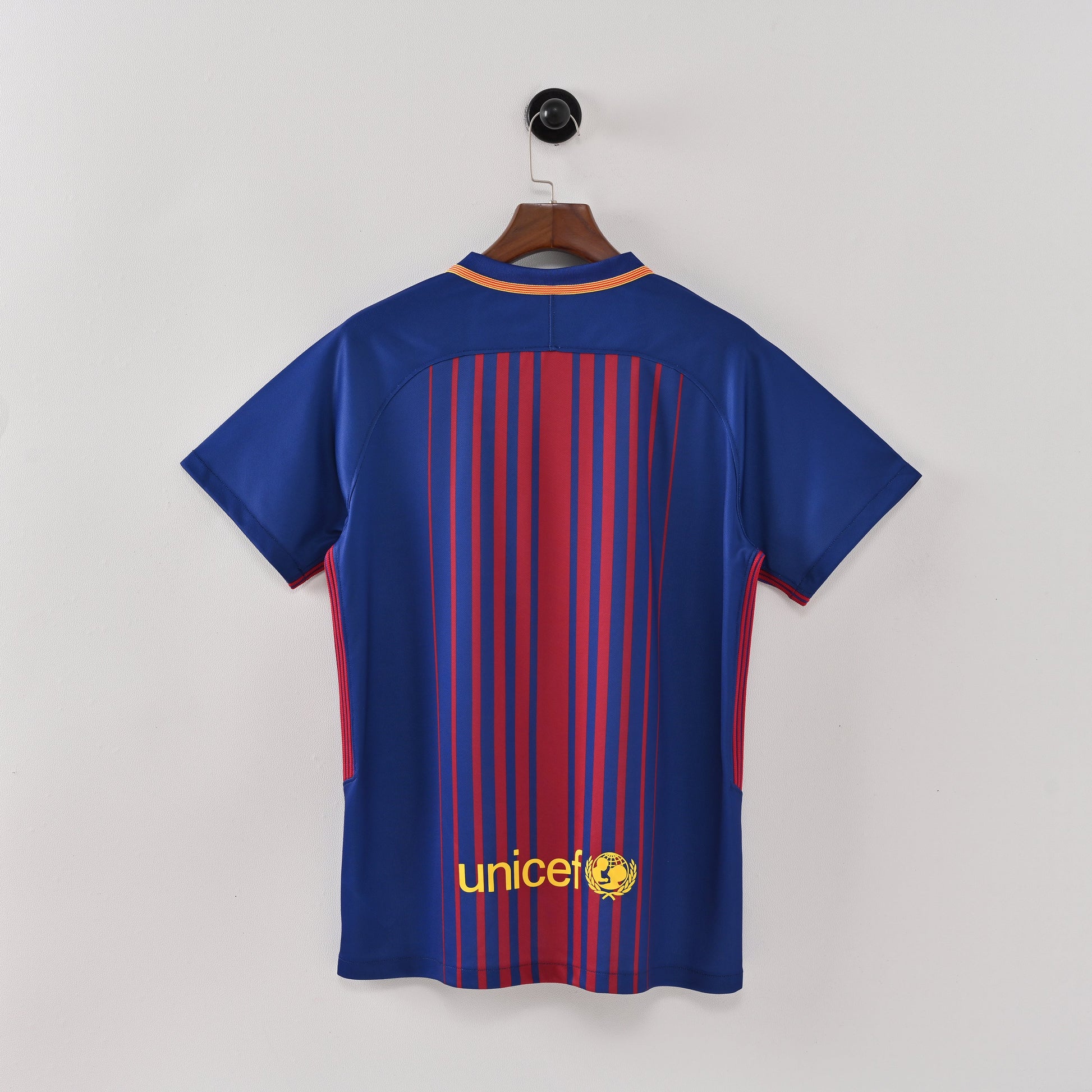 Maillot de foot rétro du Fc Barcelone 17/18