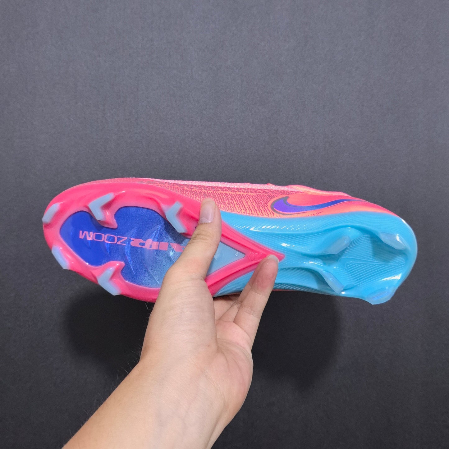 Nike Mercurial Vapor 16 Pro signature de Vinícius Júnior.