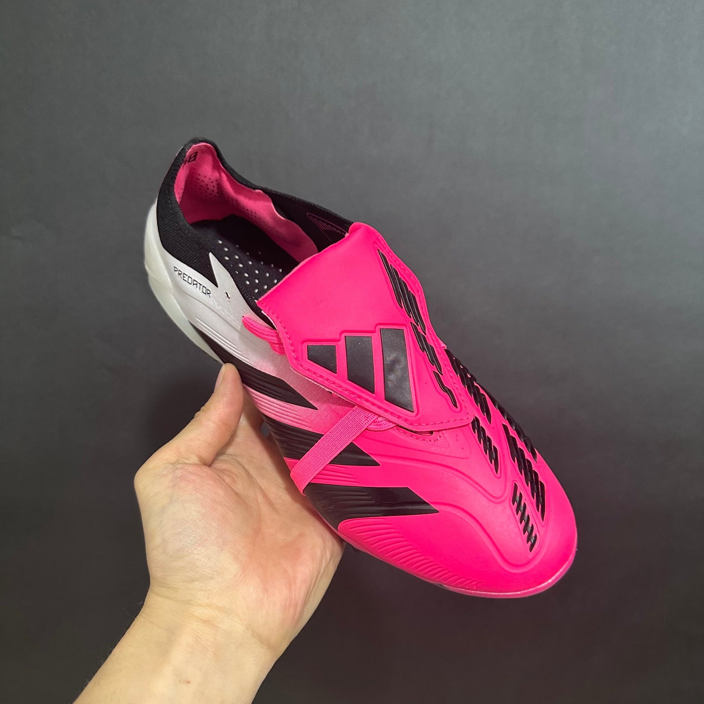 Adidas Predator rose