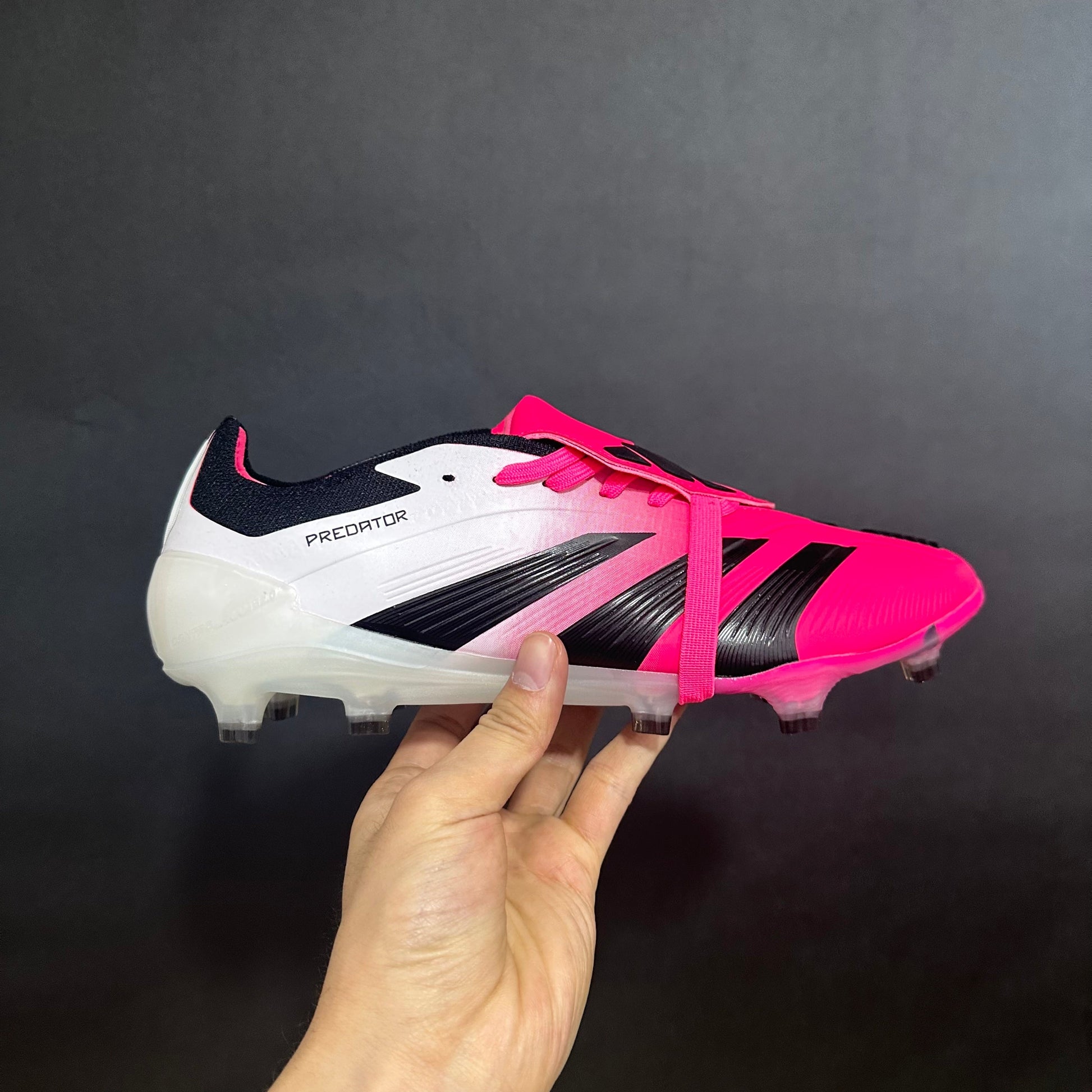 Adidas Predator rose